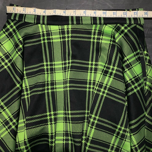 Hot topic skirt - Picture 13 of 13